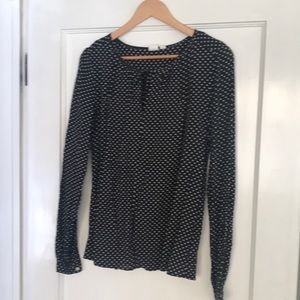 2 black small tall tops Gap and Old Navy